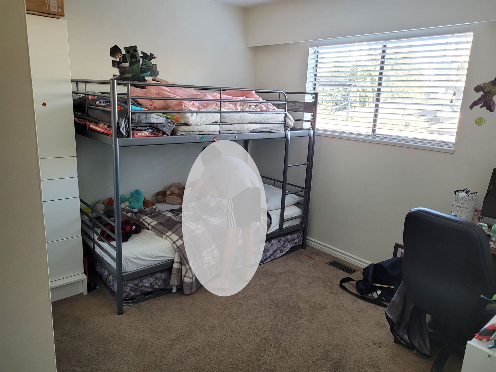 Listing Image 8