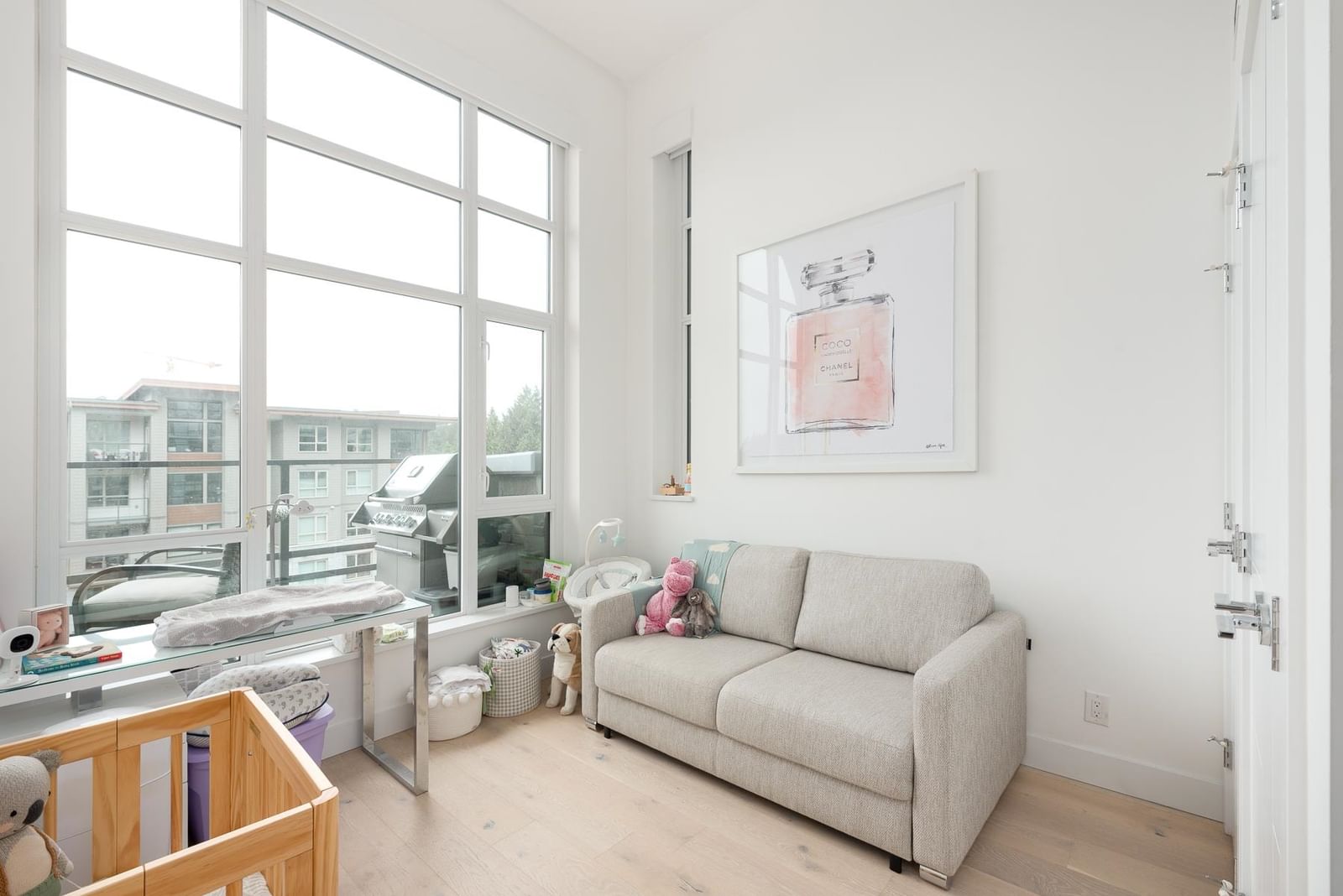 Listing Image 19