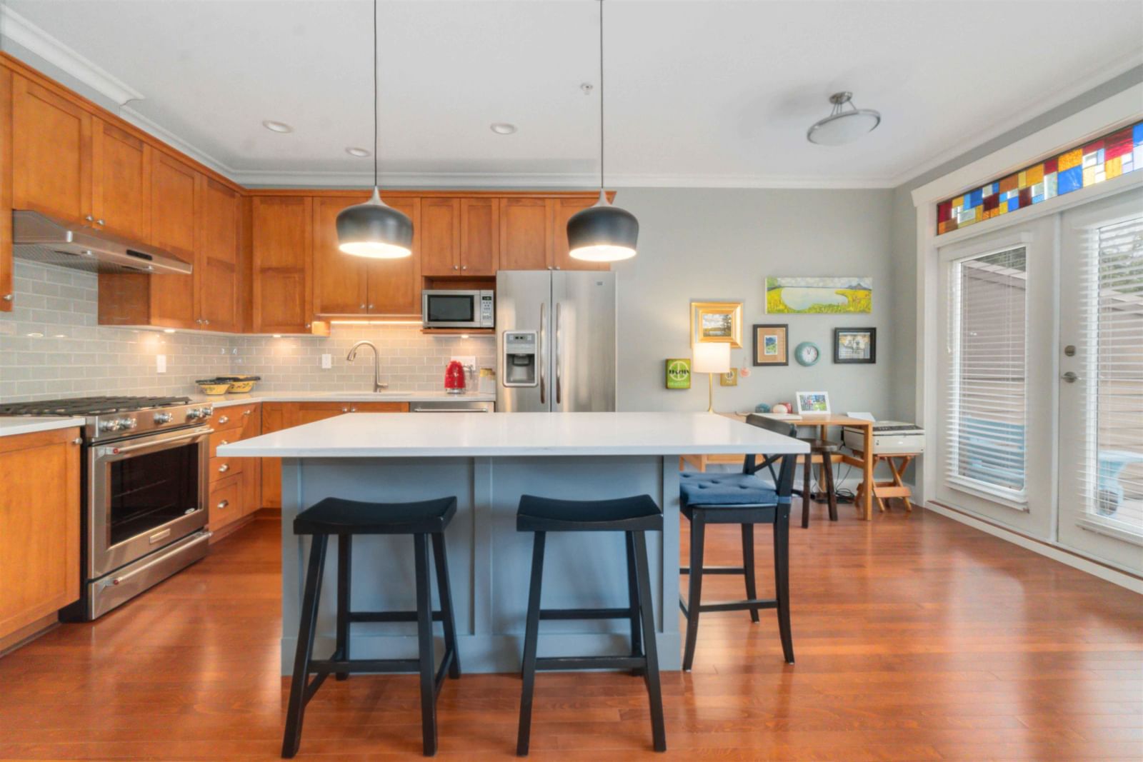 Listing Image 11