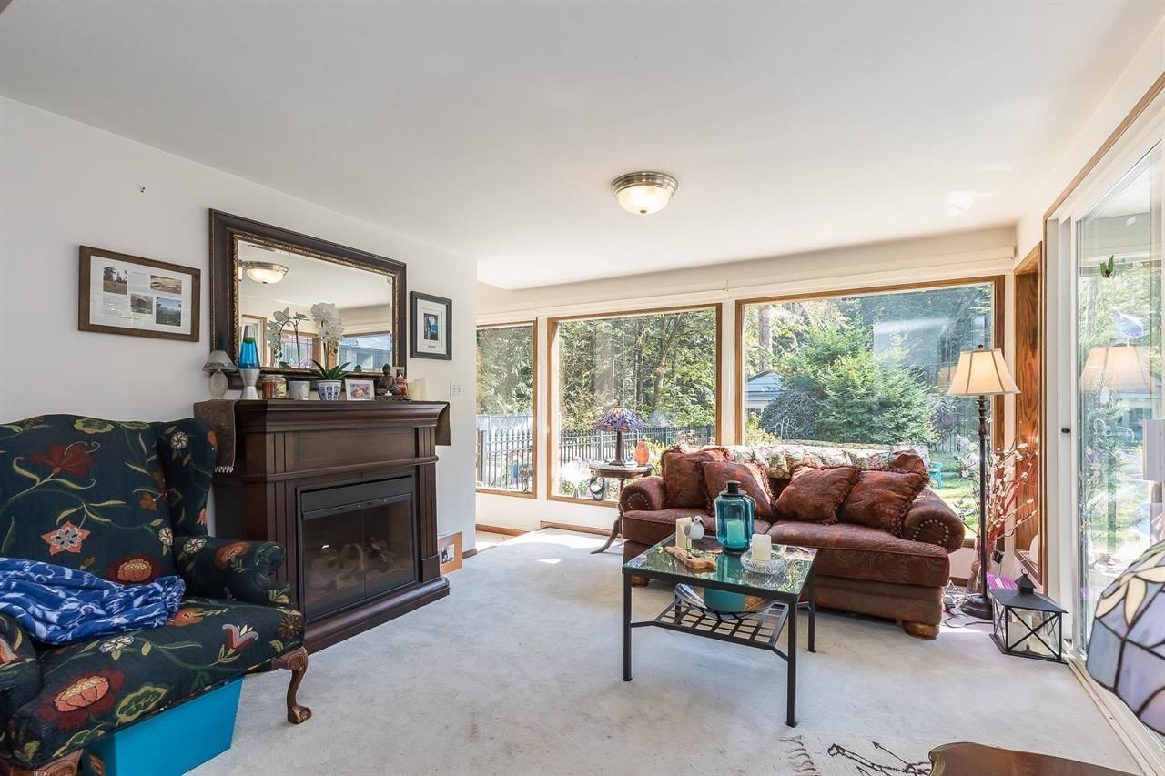 Listing Image 8