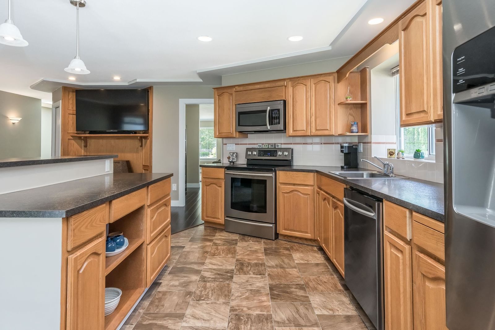 Listing Image 14
