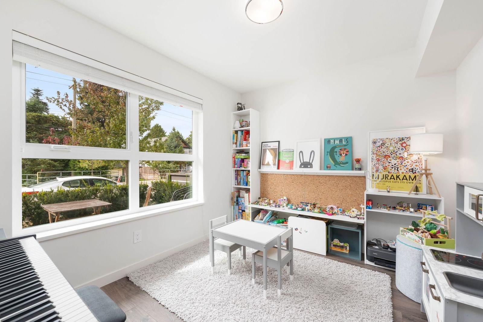 Listing Image 19
