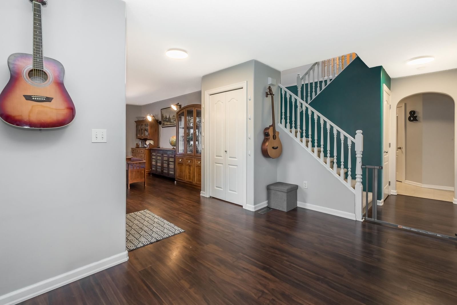 Listing Image 10