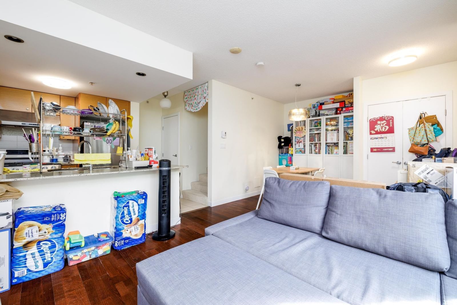 Listing Image 6