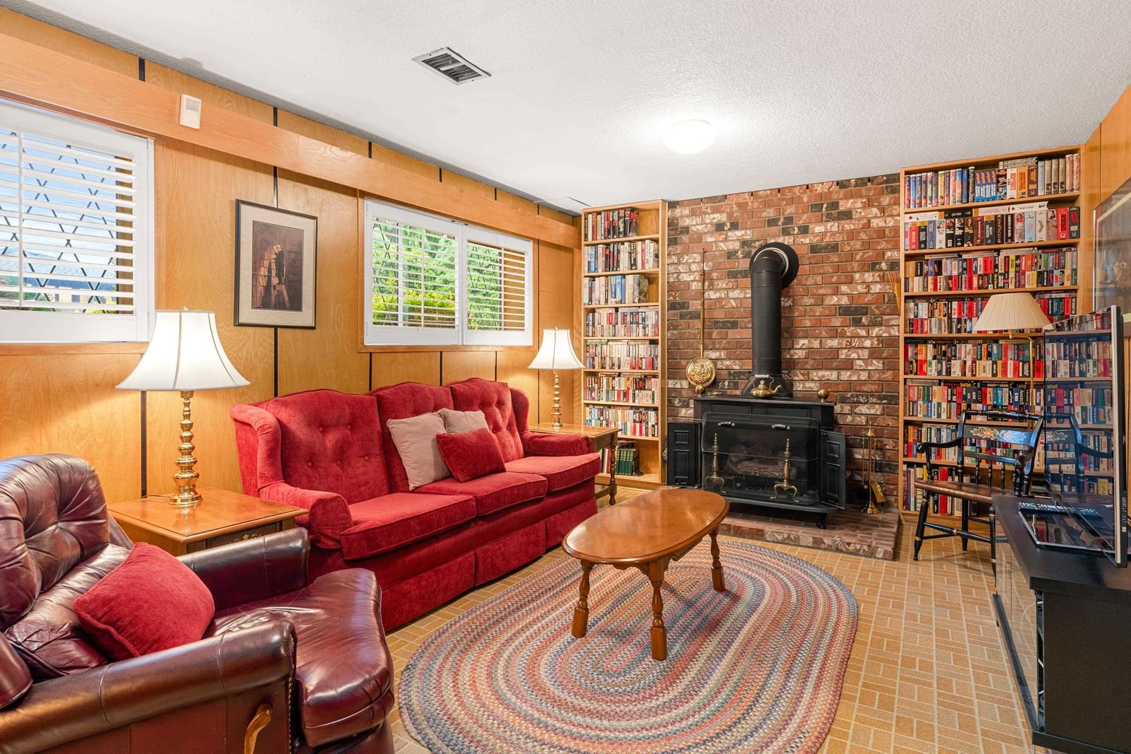 Listing Image 15