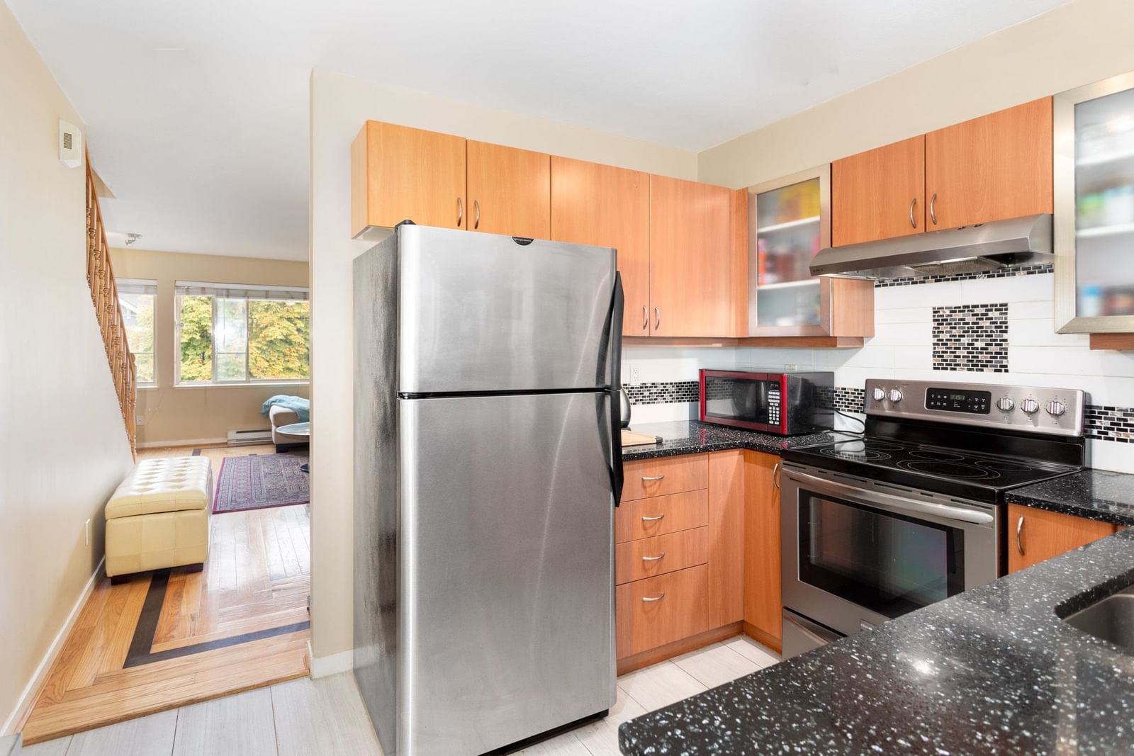 Listing Image 6