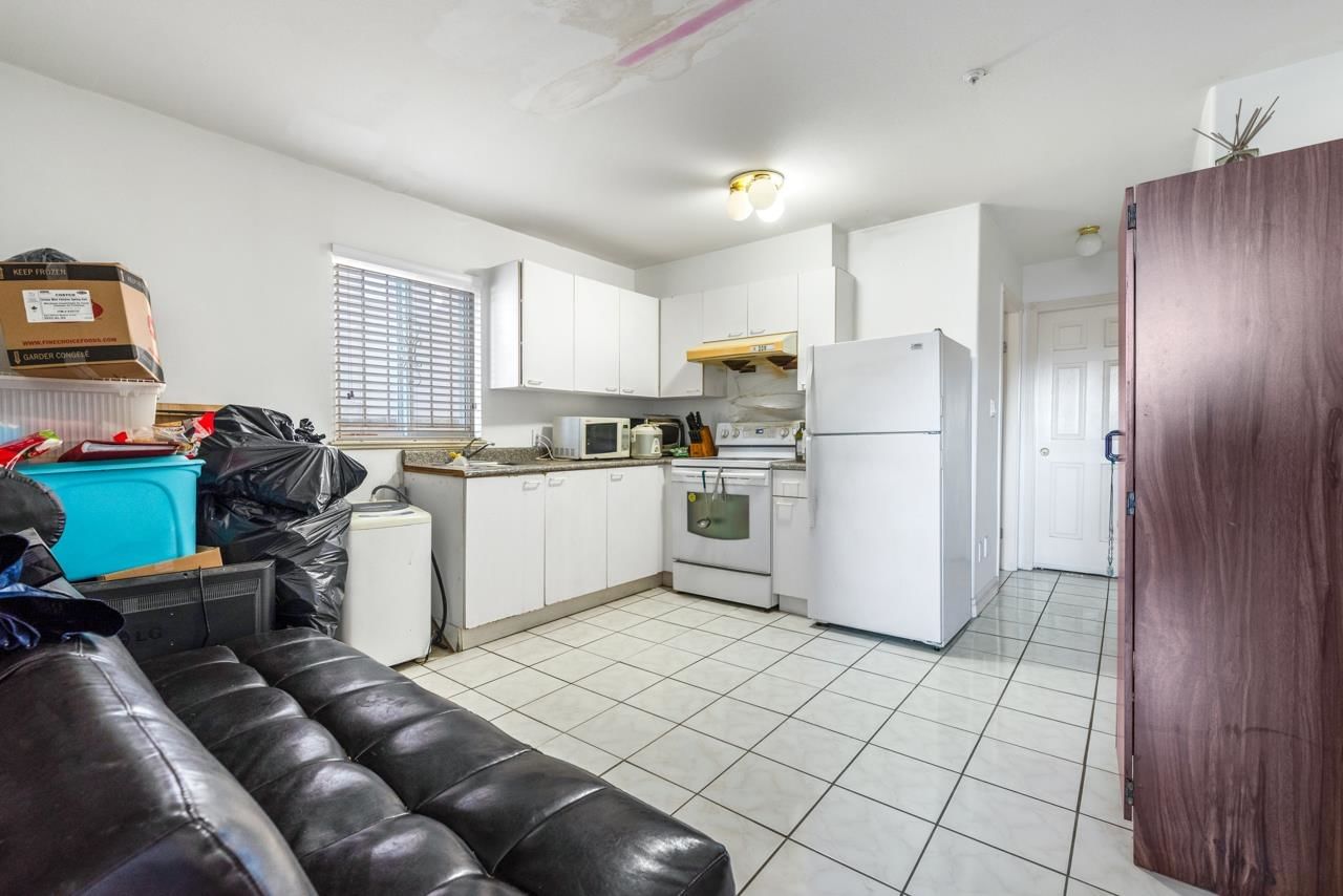 Listing Image 17
