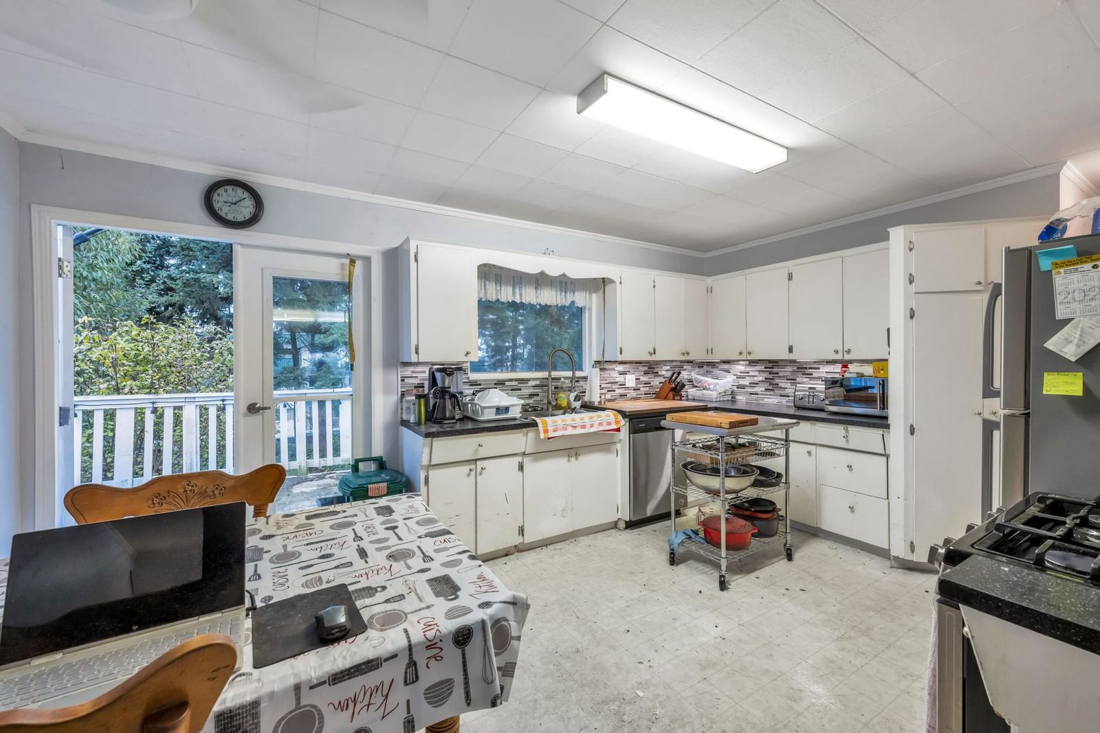 Listing Image 8