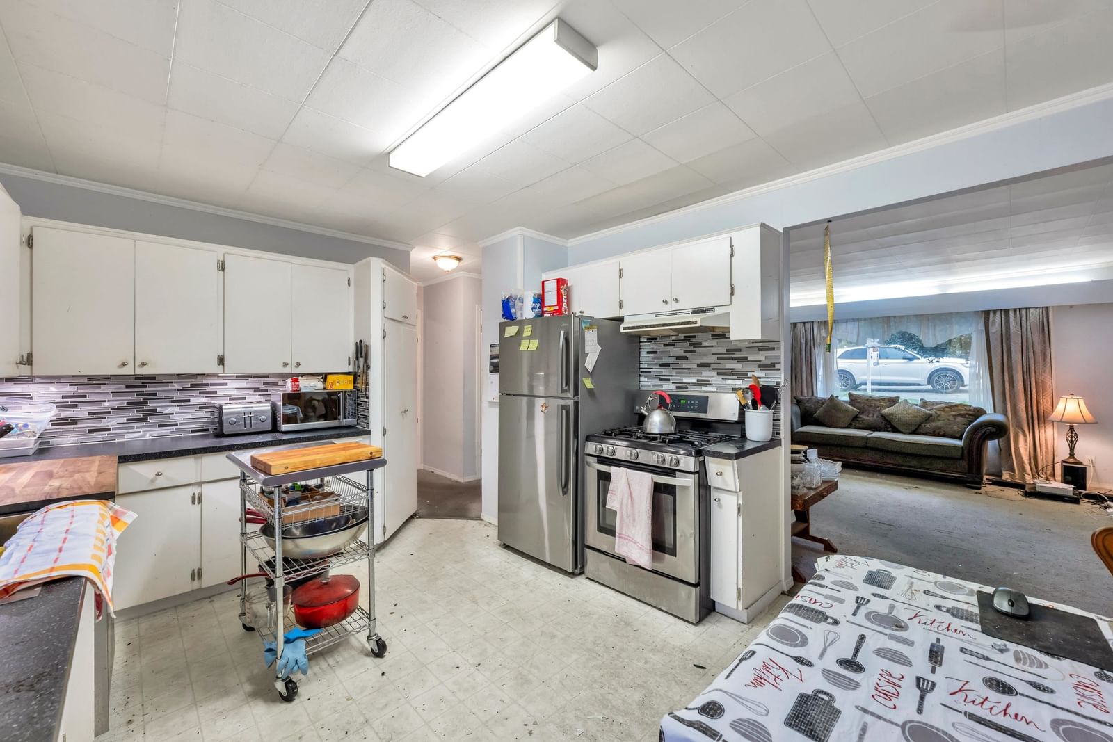 Listing Image 9