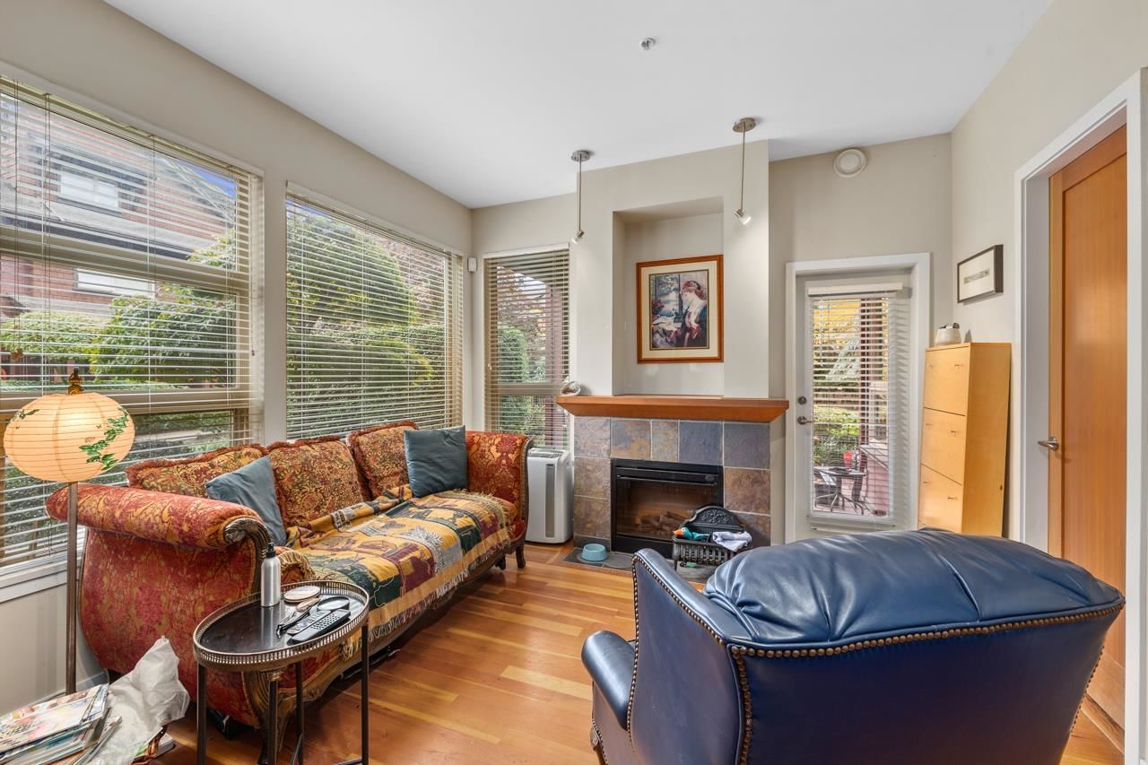 Listing Image 9