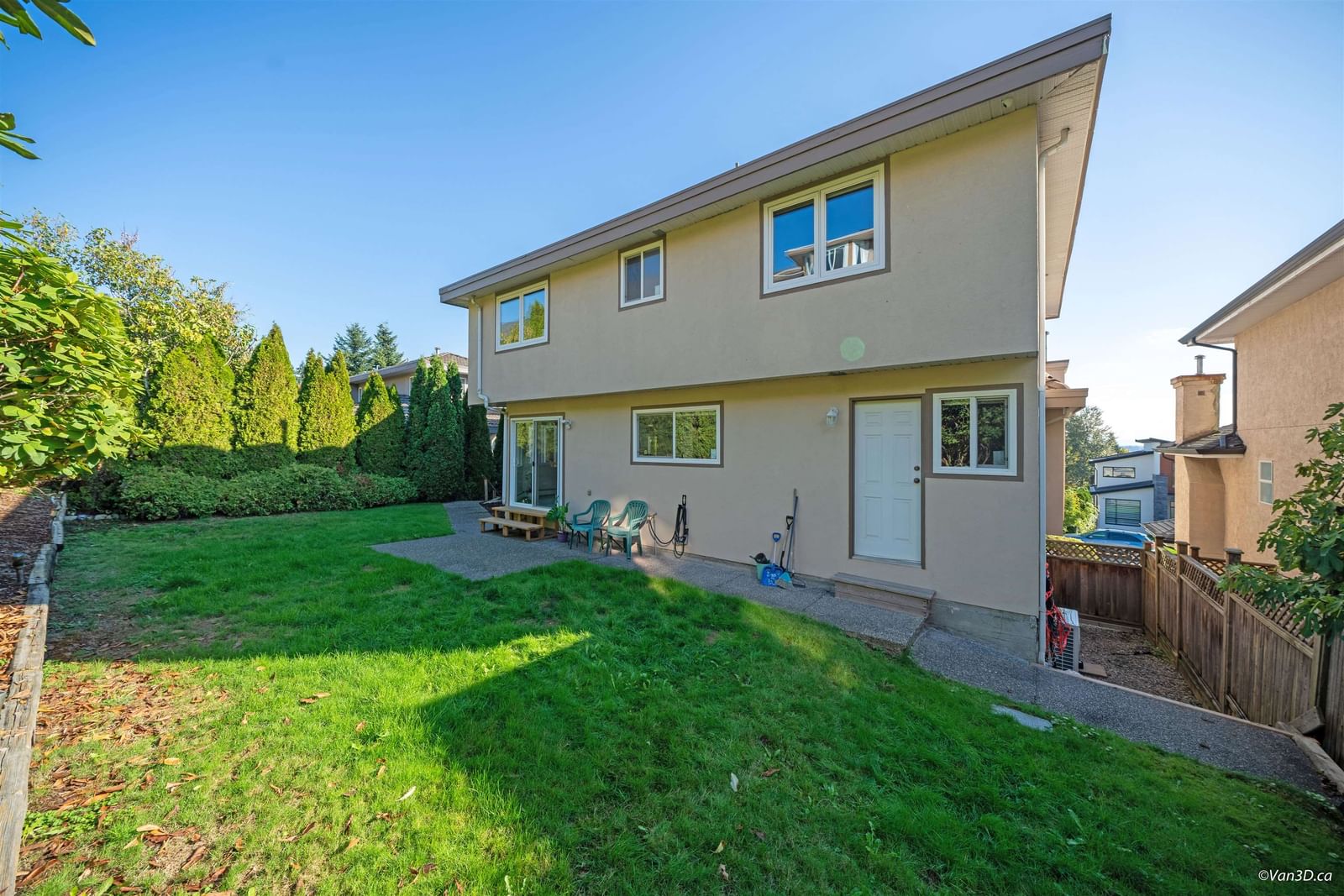 Listing Image 3