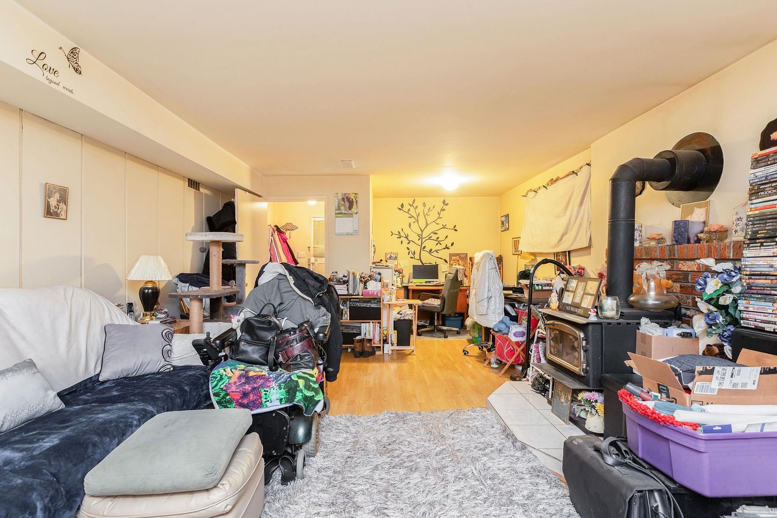 Listing Image 14