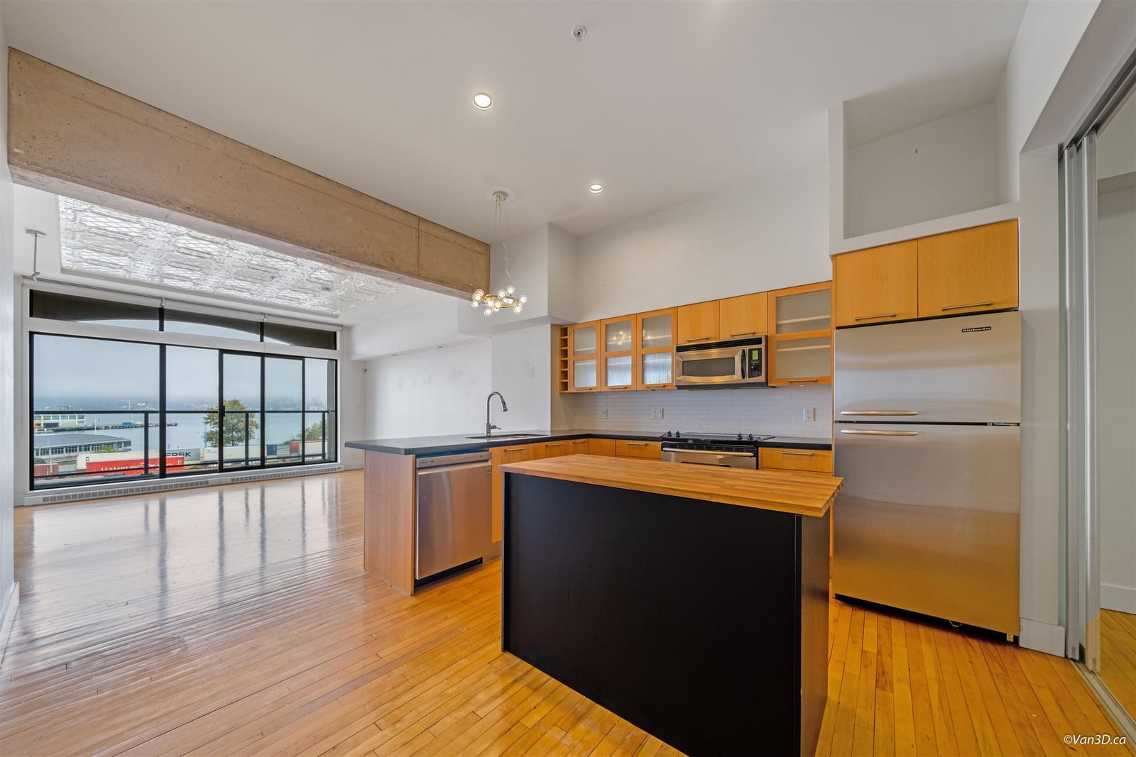 Listing Image 7