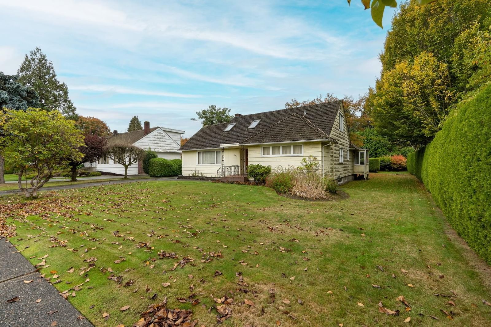 Listing Image 3