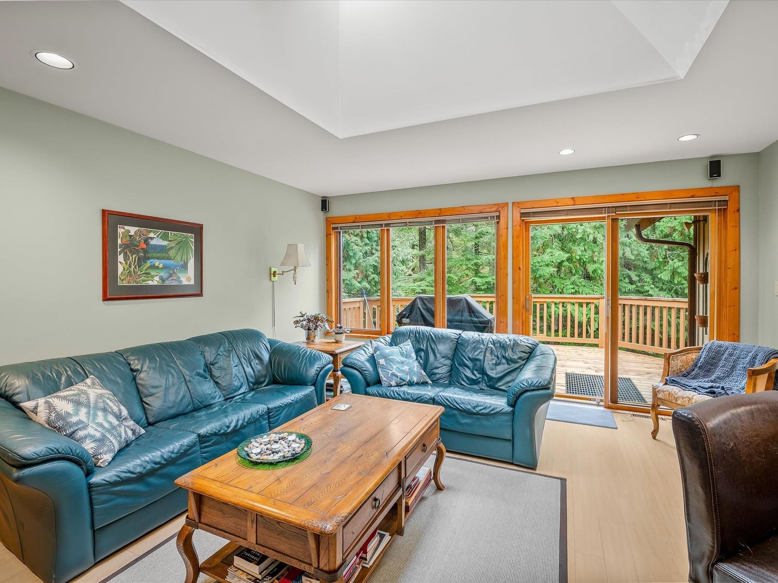 Listing Image 11