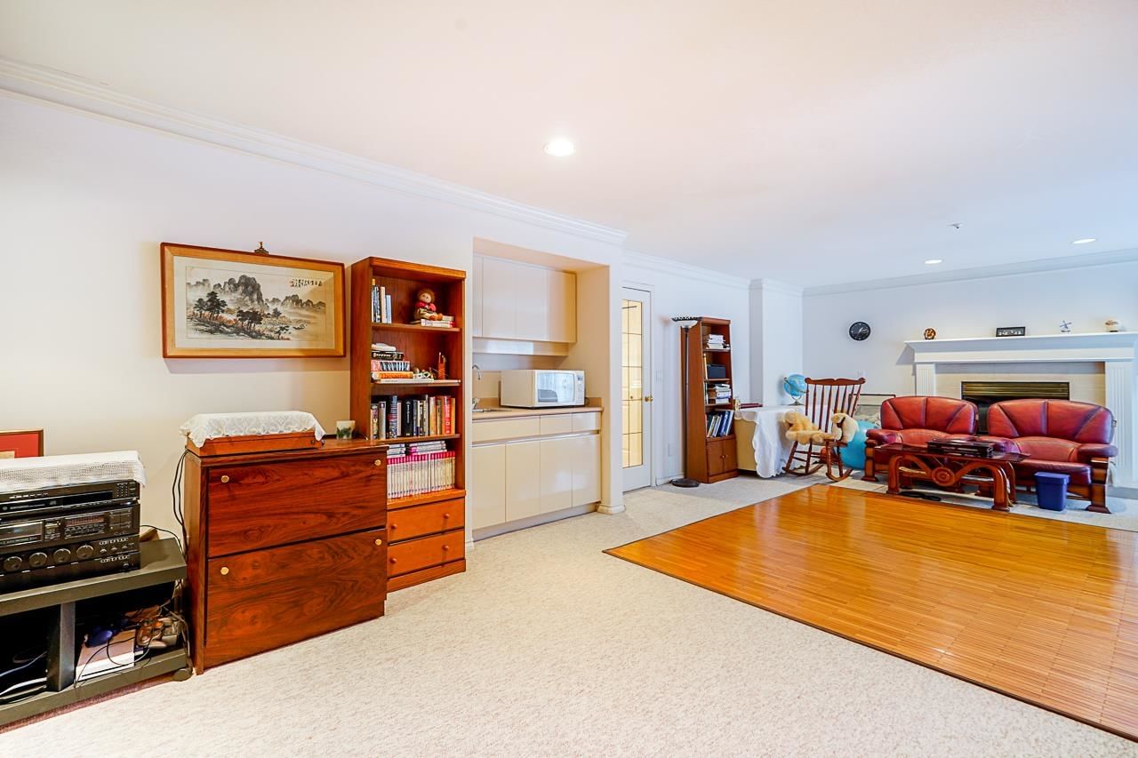 Listing Image 21
