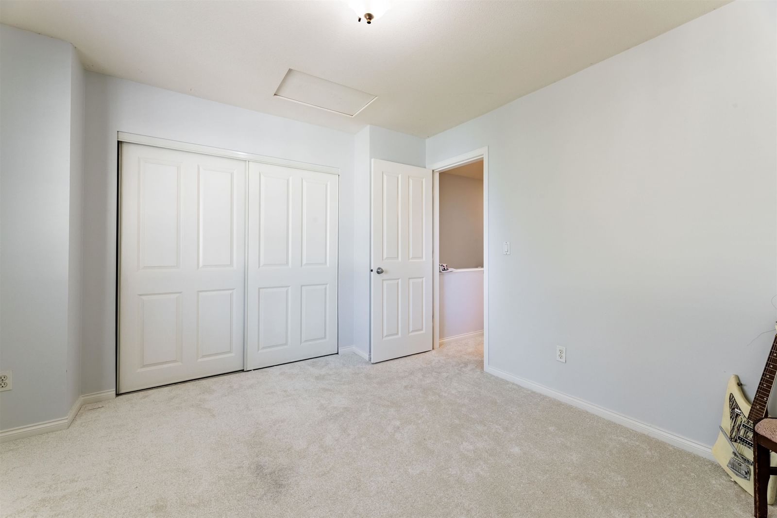 Listing Image 24