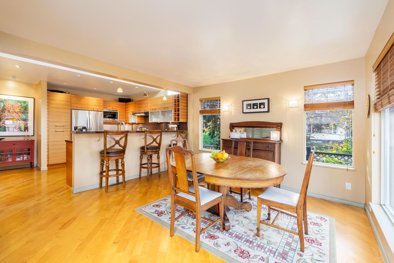 Listing Image 9