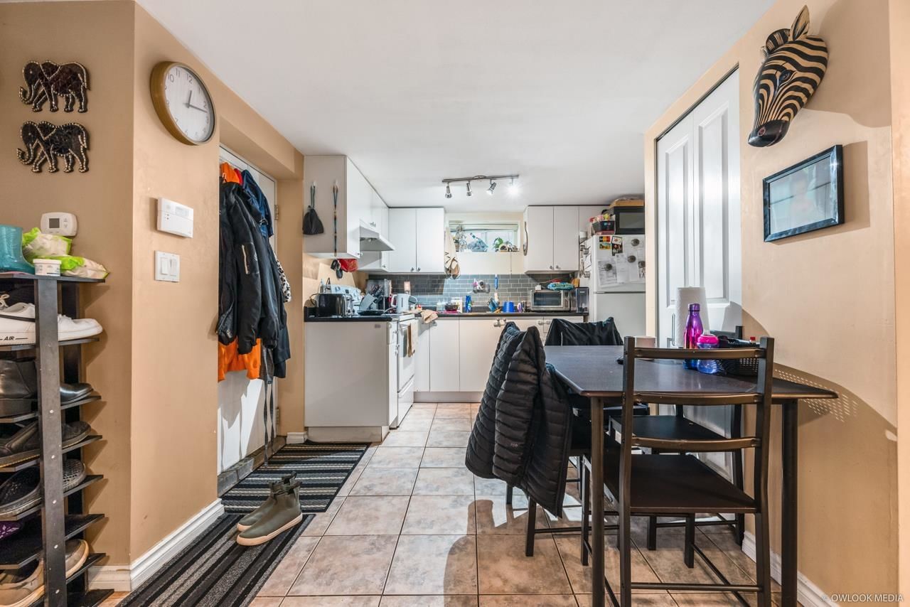Listing Image 16