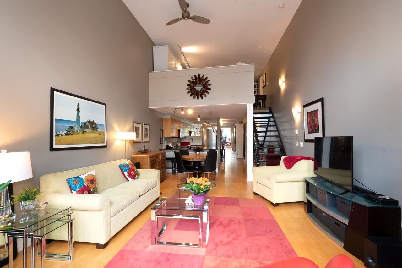 Listing Image 9