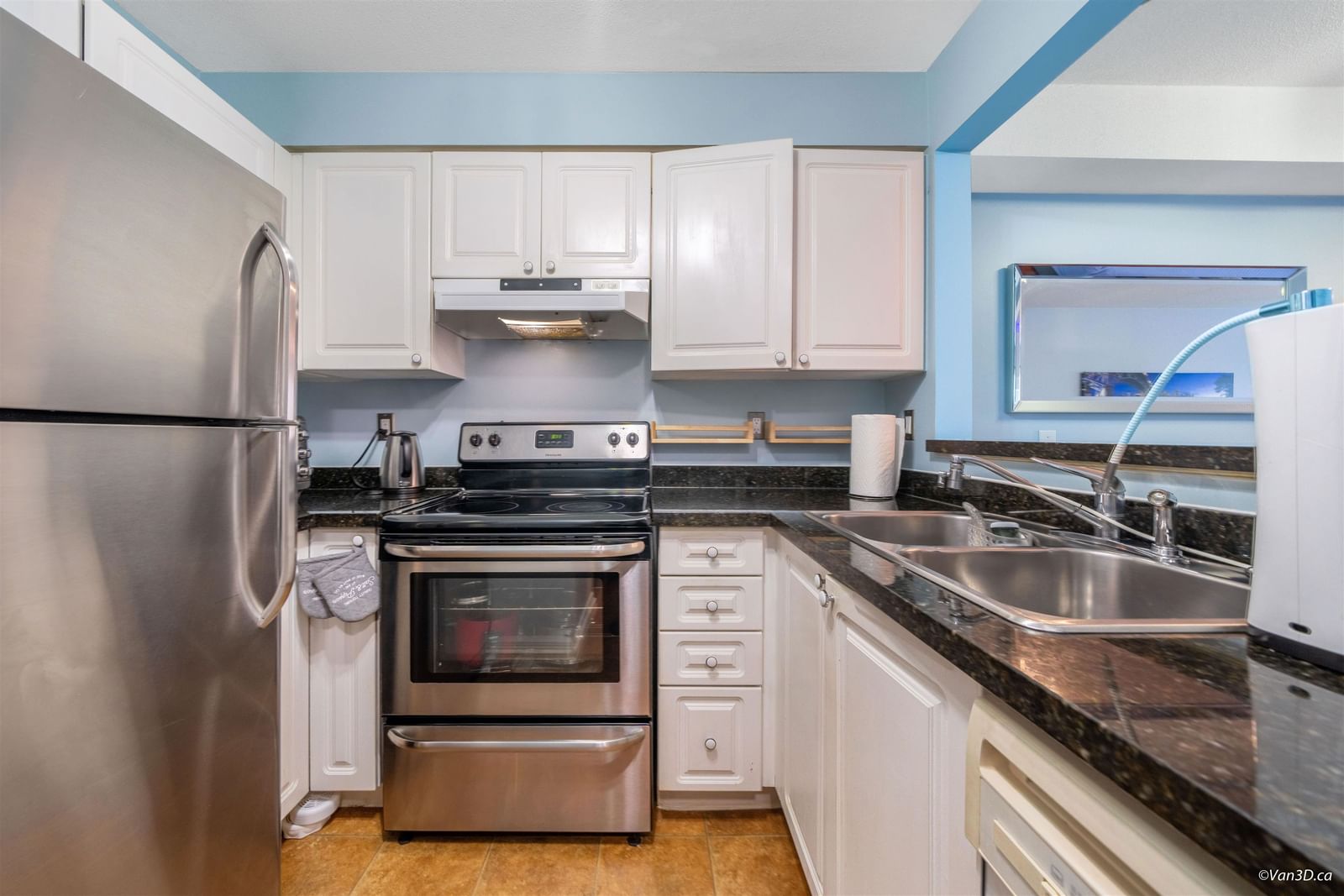 Listing Image 10