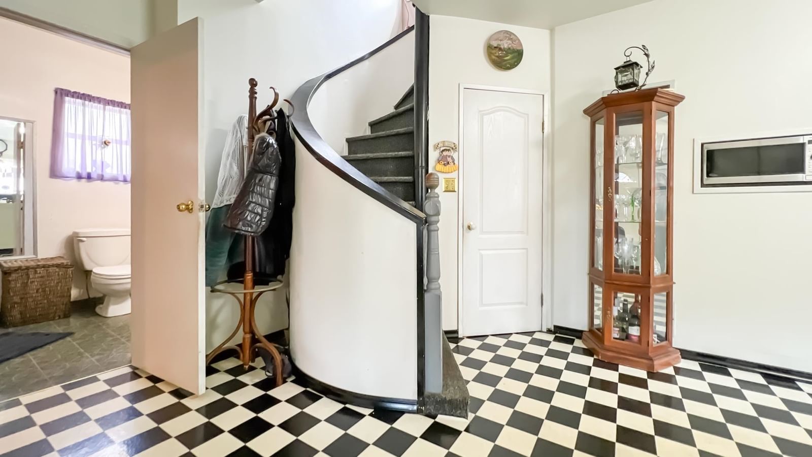 Listing Image 13