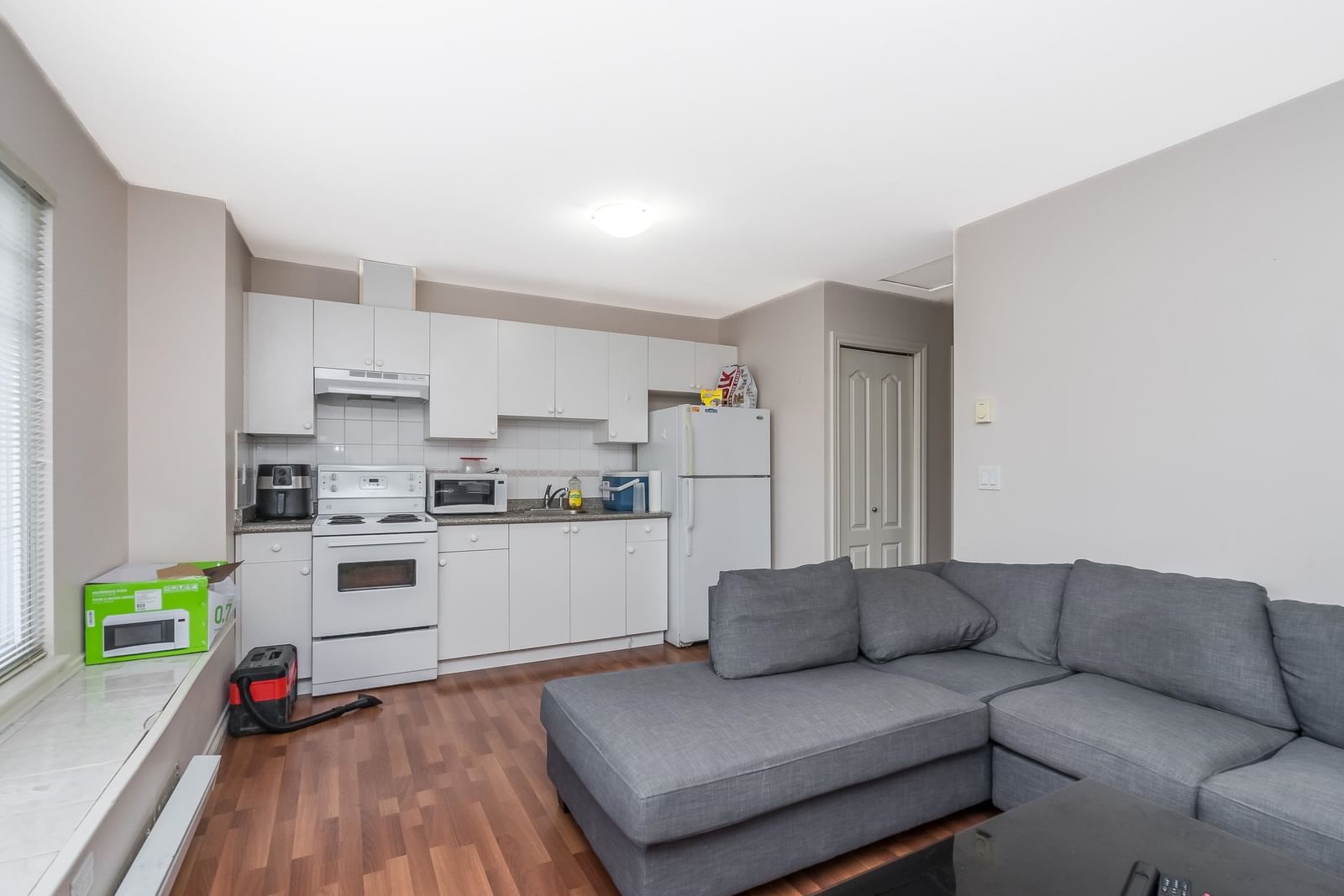 Listing Image 27