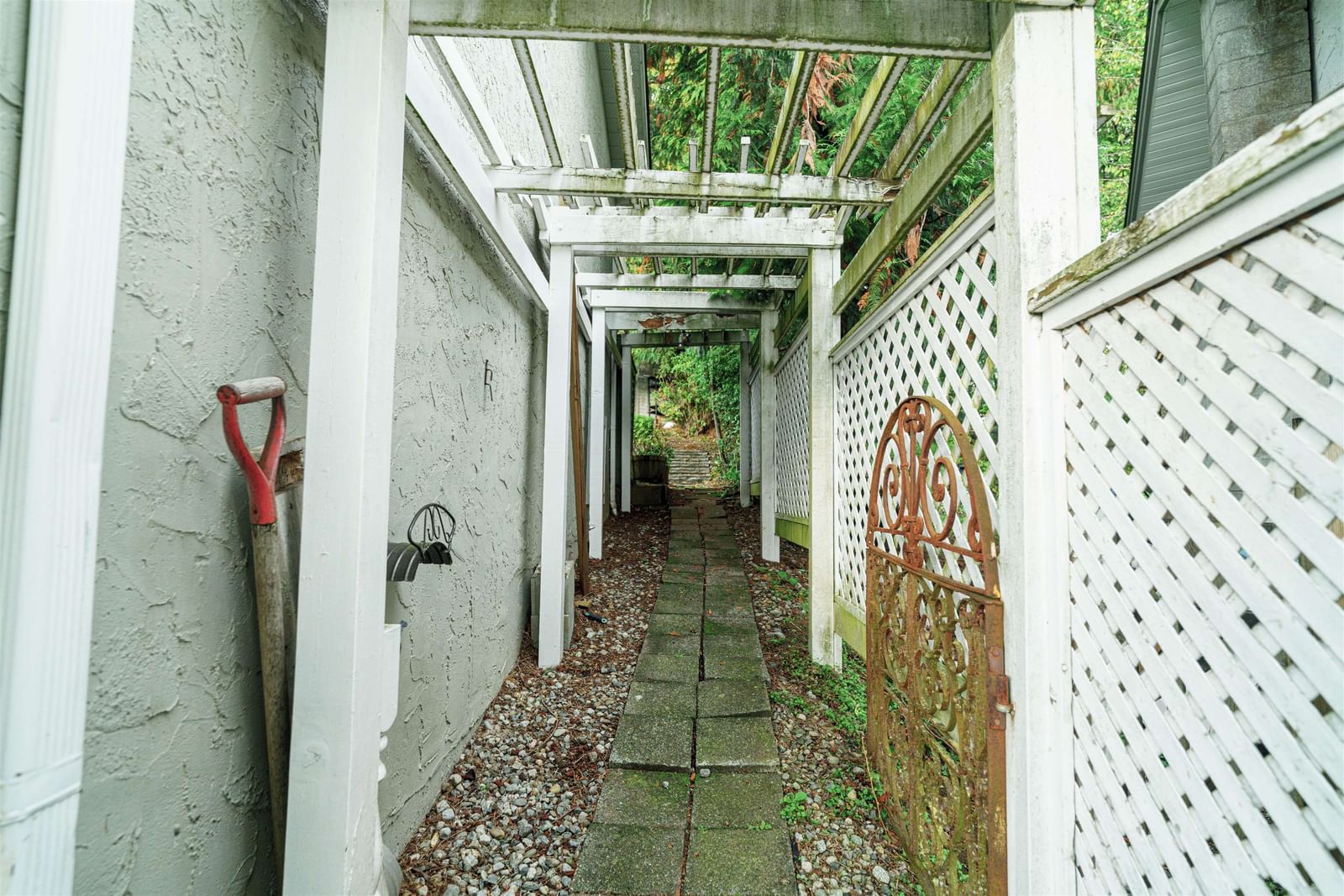 Listing Image 17