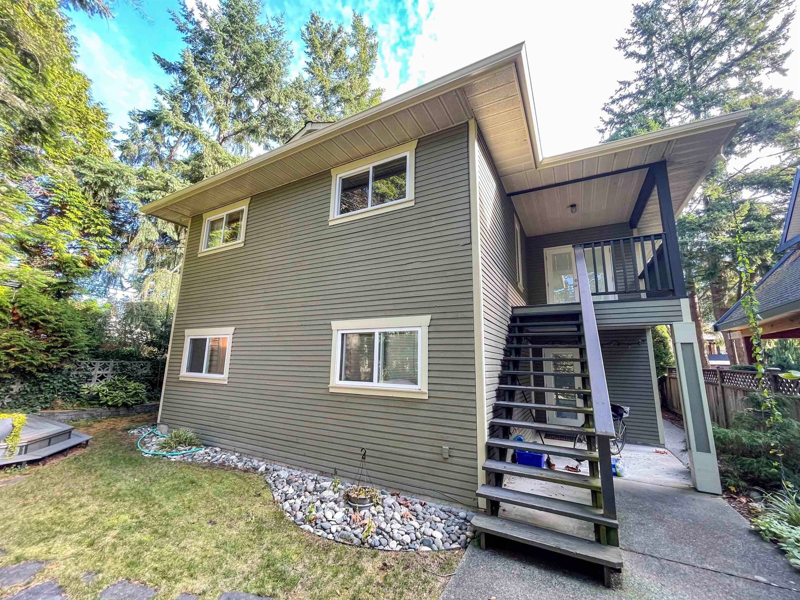 Listing Image 17