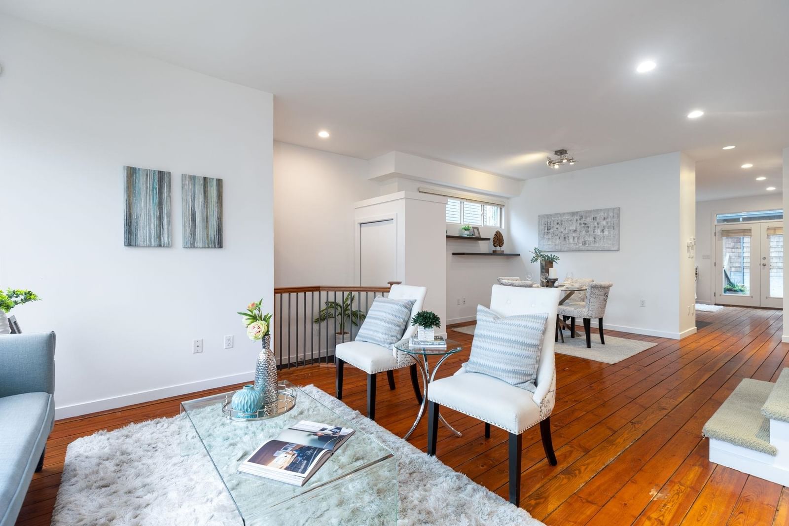 Listing Image 10