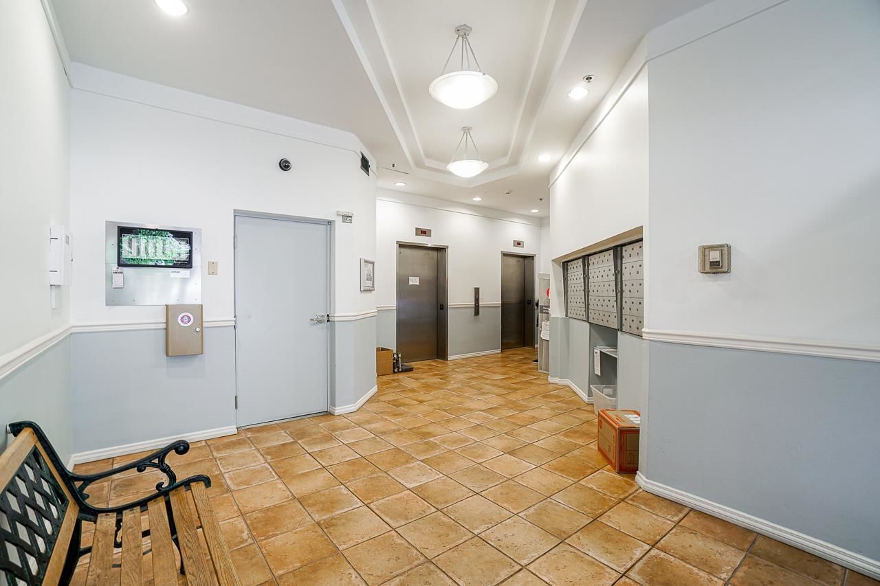 Listing Image 18