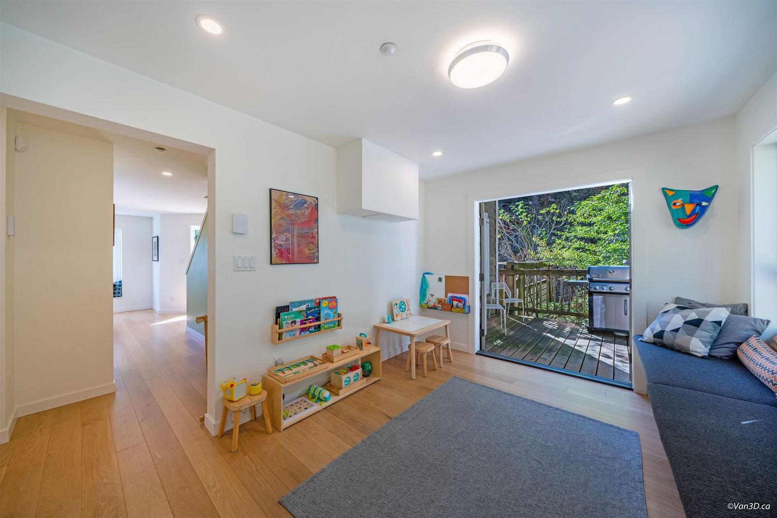 Listing Image 10