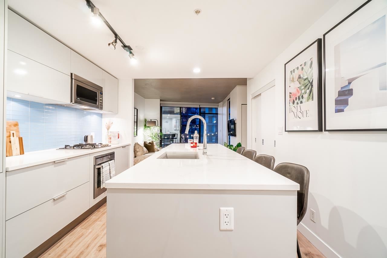 Listing Image 18