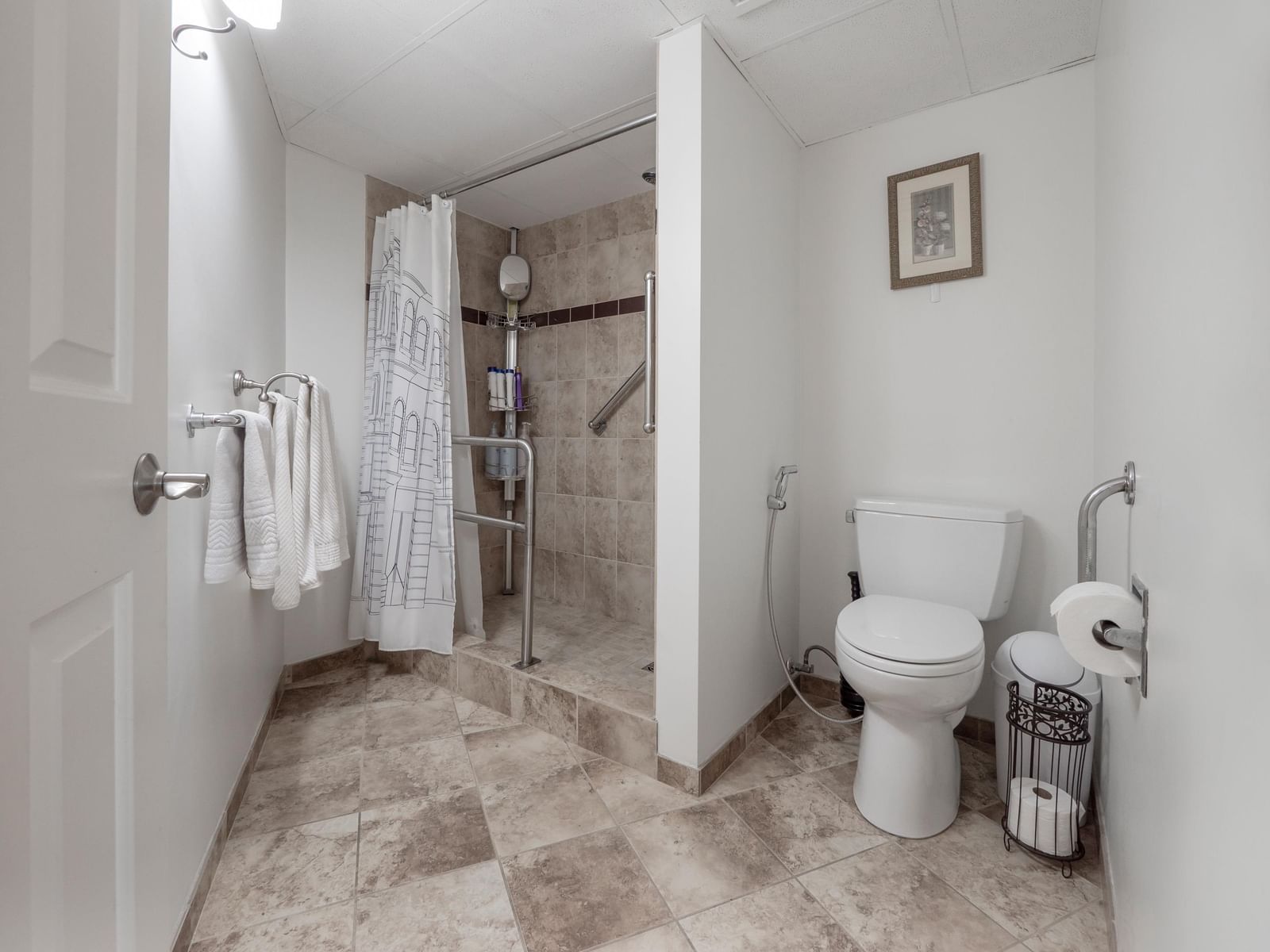 Listing Image 16