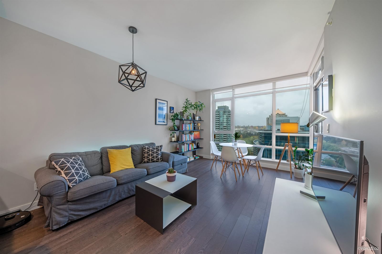 Listing Image 10
