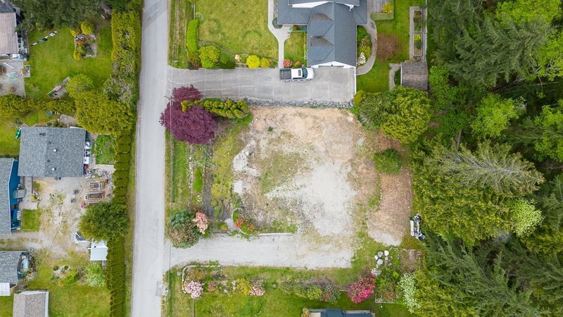 5112 Pam Road, Sechelt, V7Z 0G6 | Image 2