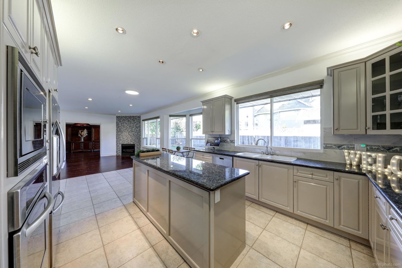 Listing Image 14