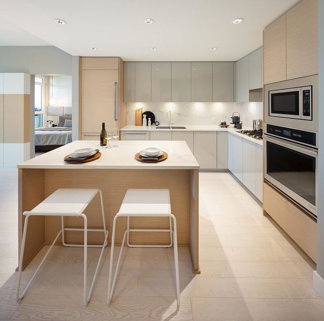 205-206 - 3438 Sawmill Crescent