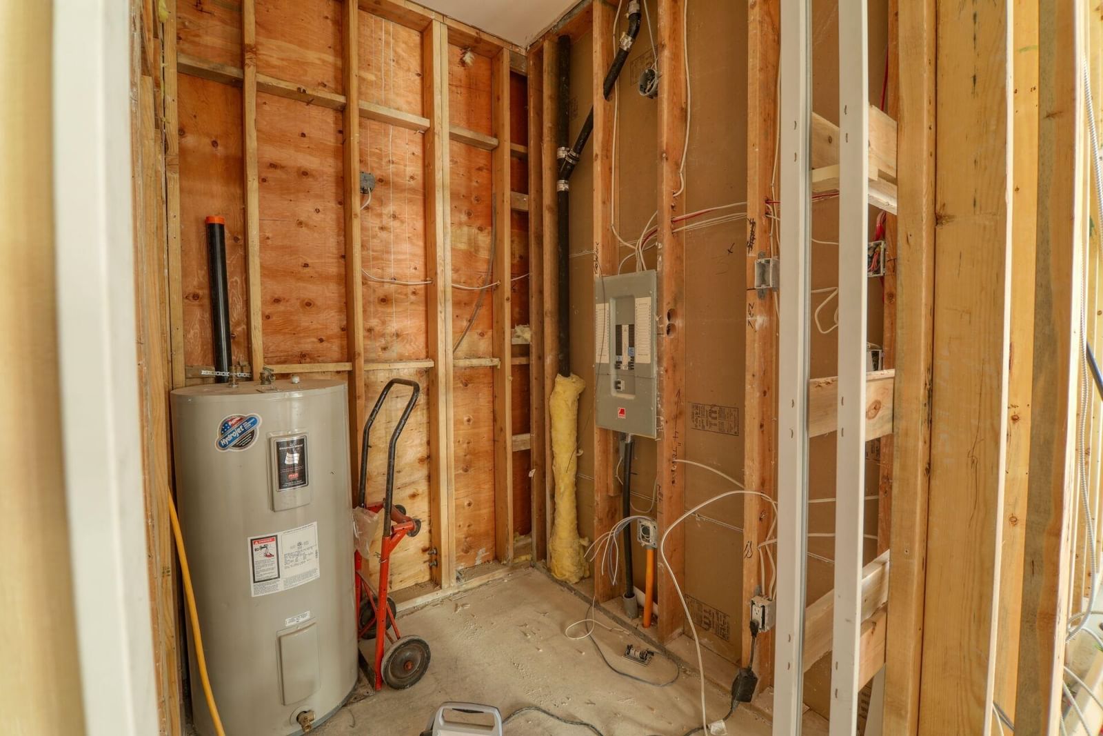 Listing Image 12