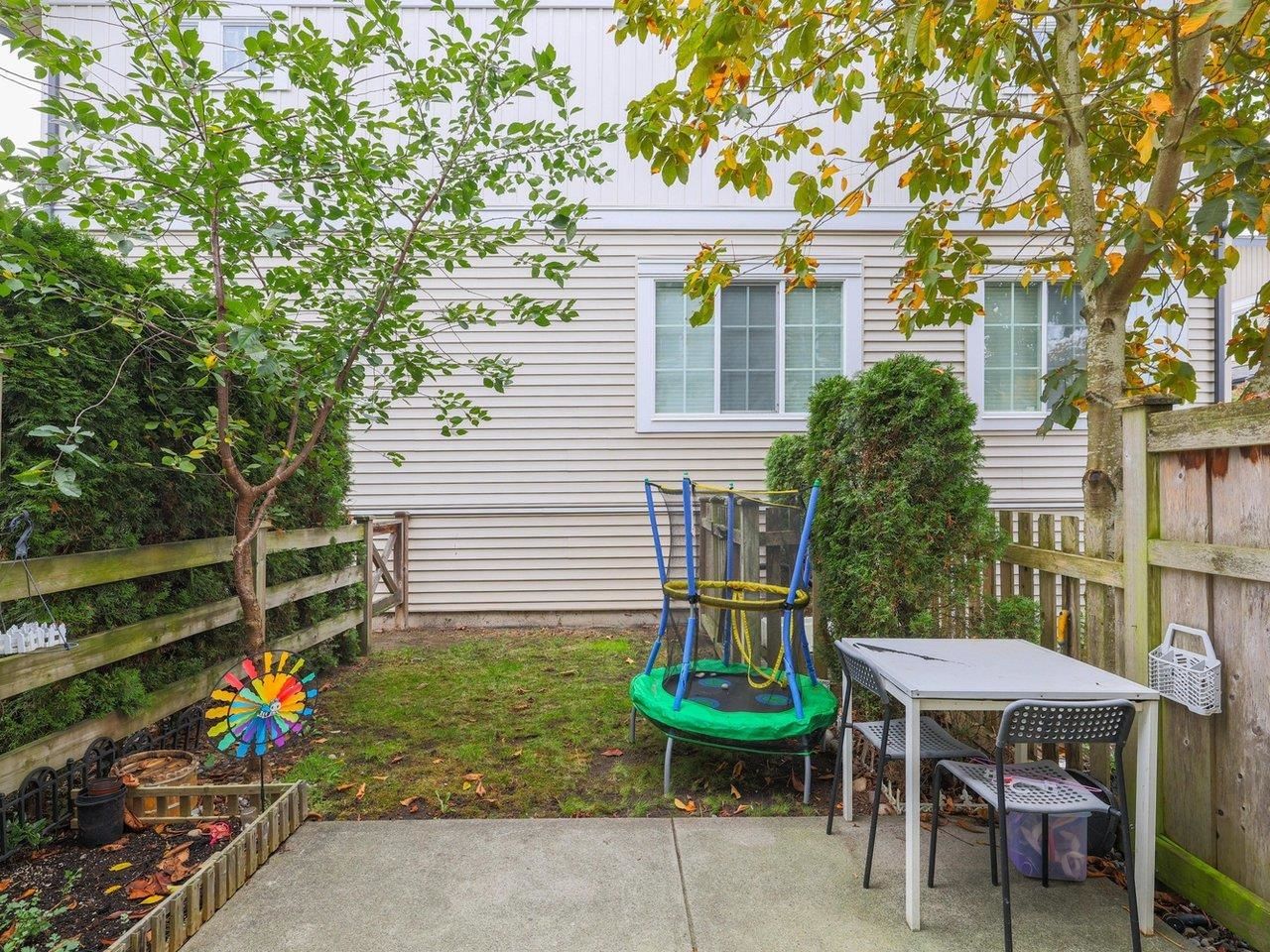 Listing Image 20