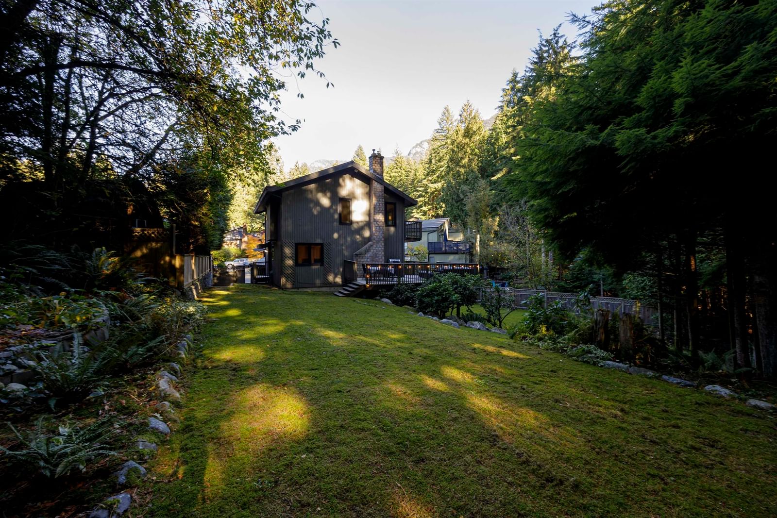 Listing Image 11