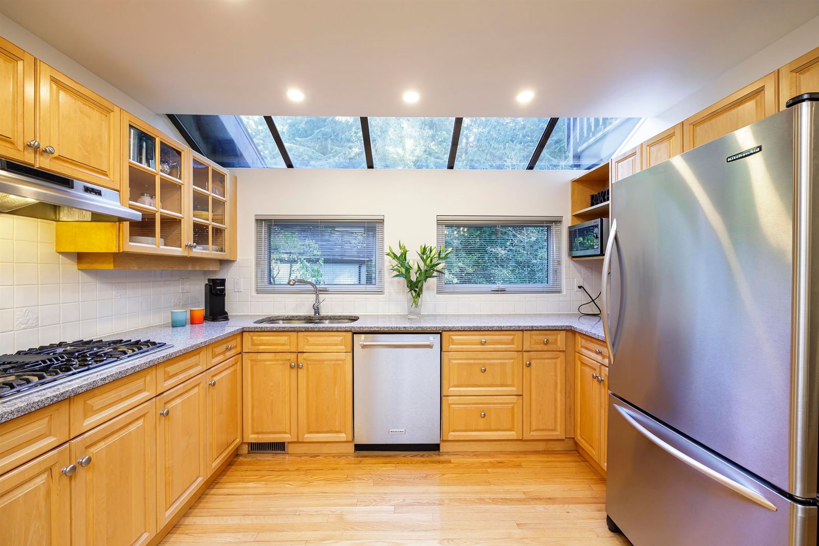 Listing Image 19
