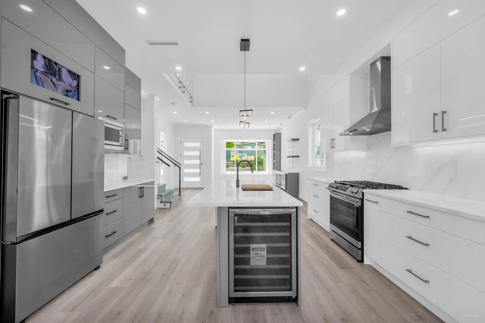 Listing Image 15