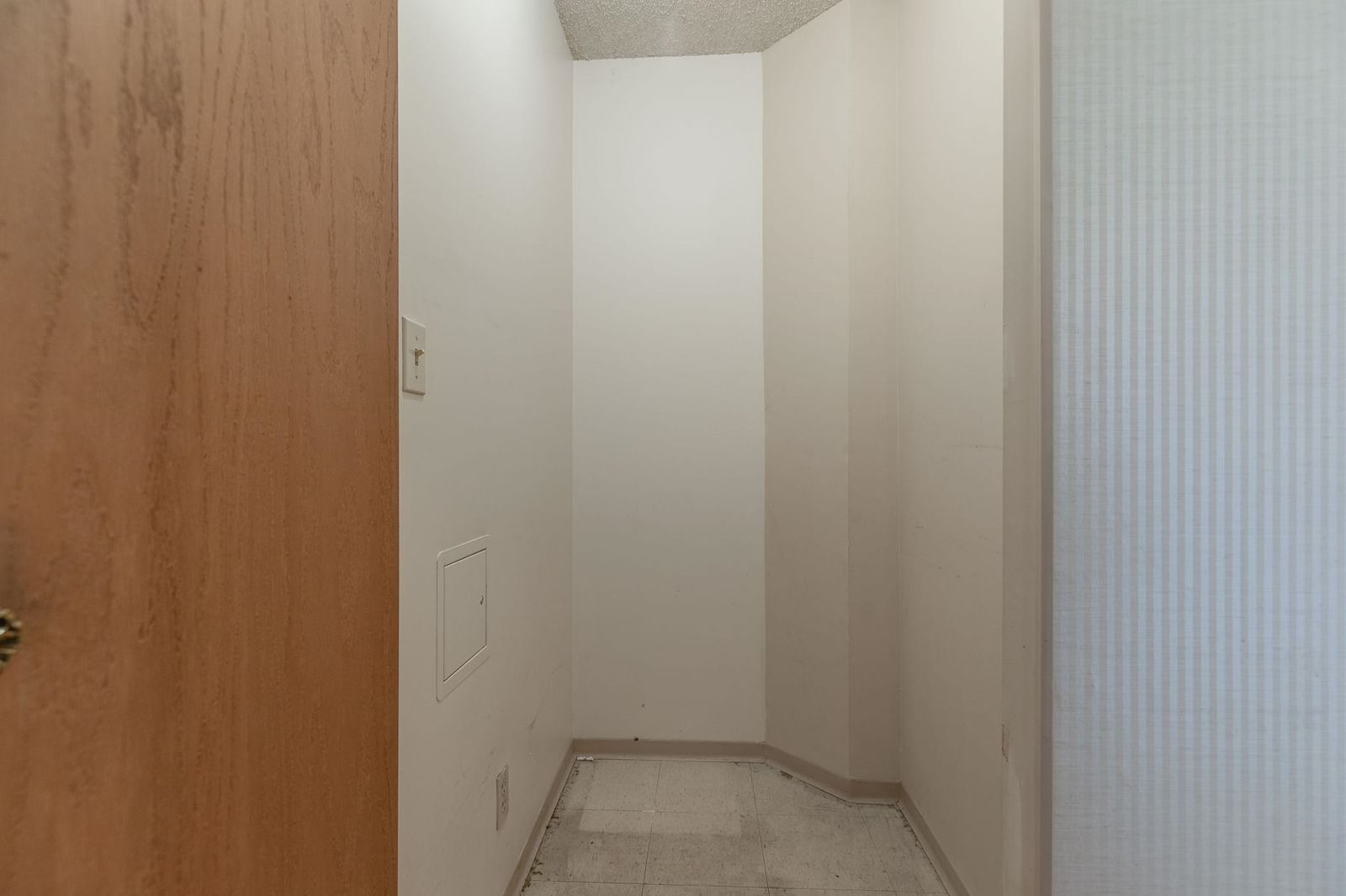Listing Image 24