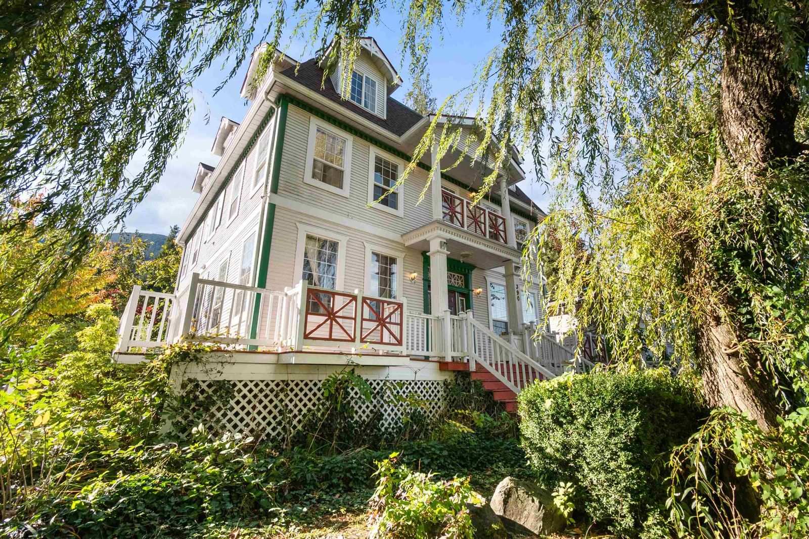 Listing Image 1
