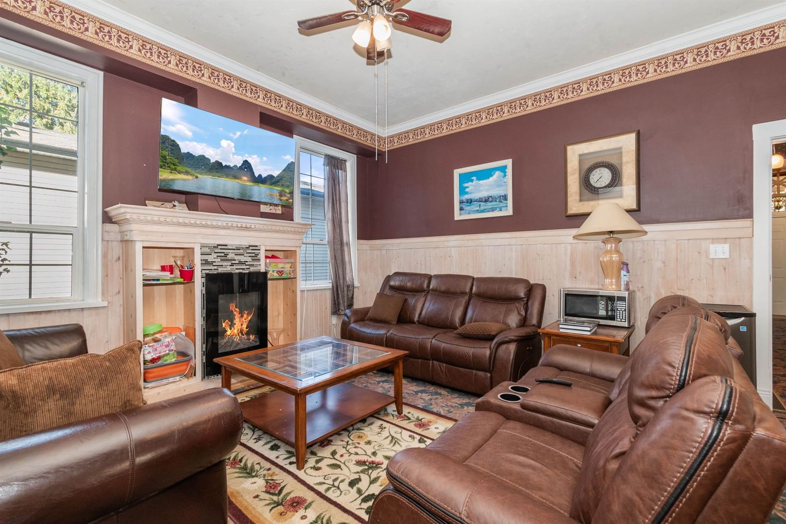 Listing Image 9