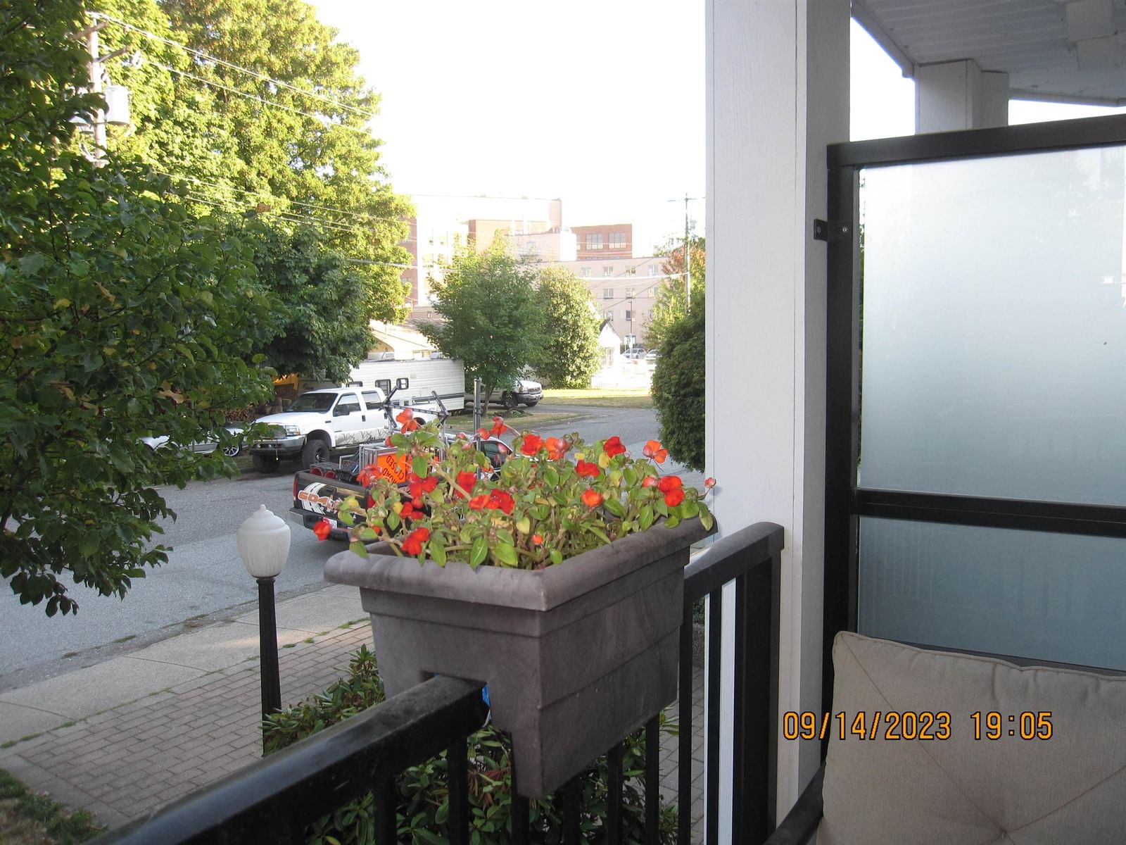 Listing Image 9