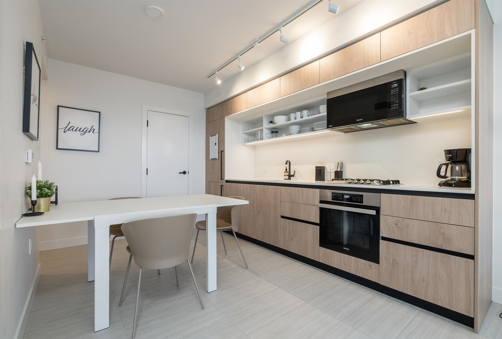 Listing Image 17