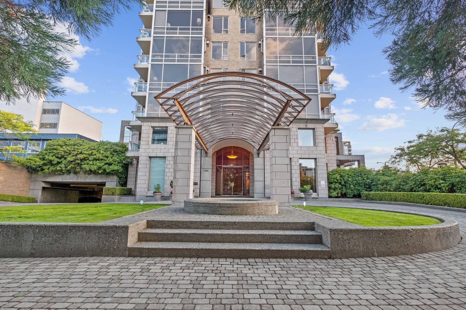 Listing Image 22