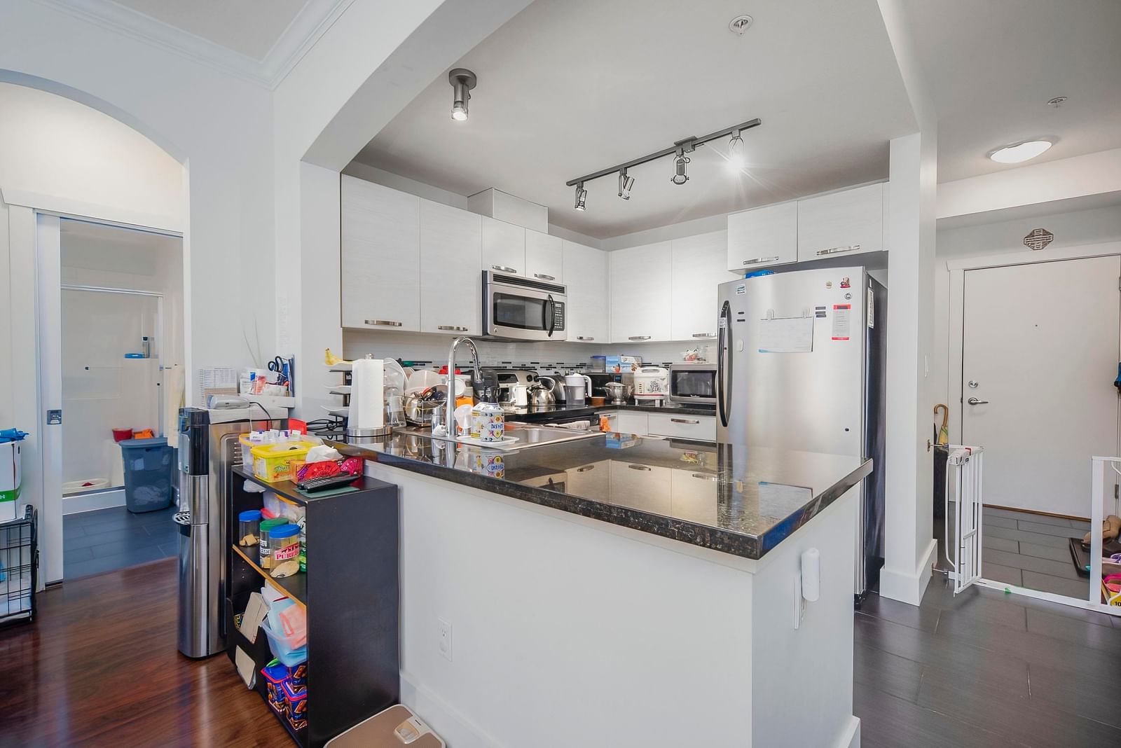 Listing Image 19